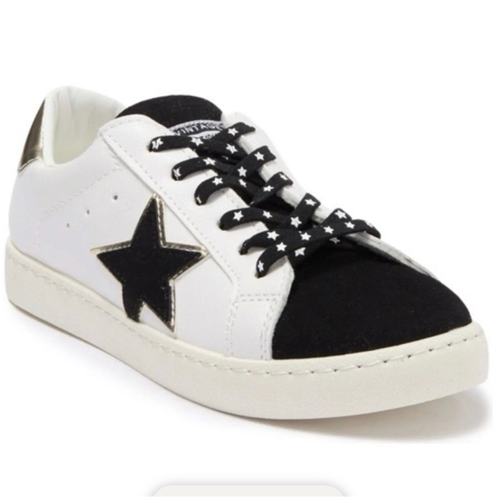 Vintage Havana Women's Black and White Sneakers -Bianca . Size 6